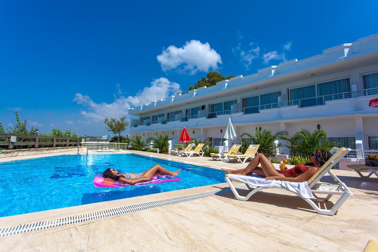 Готель Side Beach Club Екстер'єр фото